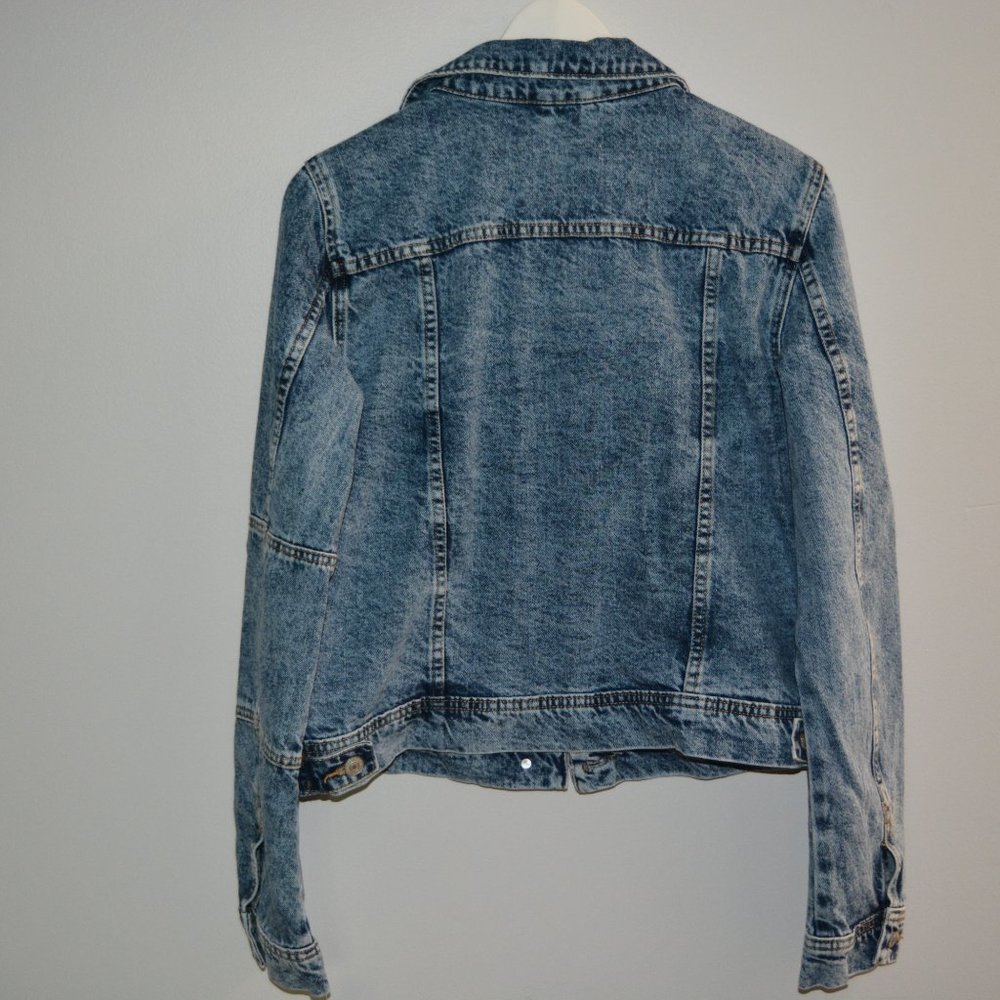 Free People Denim Jacket *NEW WITH TAGS* - Picture 7 of 7